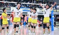 監督急逝の鎮西高、Vリーグ三重に逆転勝ちで春高に「自信」　バレー全日本選手権