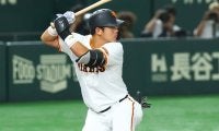 巨人ドラ1がまた無双…勝ち越し3号に騒然　19歳とは思えぬ打棒、異国で見せた成長