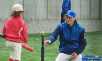 【DeNA】橋本達弥が井上絢登と野球教室に参加　少年時代の思い出は「西武の栗山さんと…」