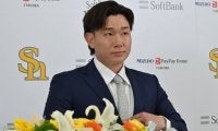 現ドラで鷹加入…中村稔弥が入団会見　突然の電話に「チャンスだと思って」、背番号30