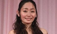 黒ドレスの安藤美姫が２ショ投稿　隣に立つ男性はショパンコンクール優勝ピアニスト　「本当に幸せな時間でした」と感激つづる