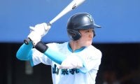 U15ジャパンの二刀流・山梨学院のショートストップが、再びセンバツの舞台で攻守に華麗なプレーに期待【高校野球界の逸材】