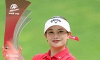 【JLPGAアワード】河本結、ピンク色のロングドレスでスピーチ　特別賞受賞