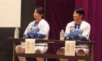 【DeNA】山本祐大「しっかりとホームベースを…」佐野と交通安全教室で“守る”大切さ学ぶ