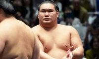 横綱・豊昇龍が漫才頂上決戦に降臨！「王者を目指す強い気持ちは同じ」　「M-1」神笑籤（えみくじ）プレゼンターを務める