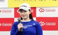 左手首手術からの復活目指す小祝さくら「ゴルフをこれほど休むのは初めて。不安な気持ちも新鮮」ファンに復活誓う