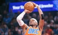 30分未満の出場で今季10度目の30得点超え…サンダーのSGAがヤニスを抜いてNBA新記録を樹立