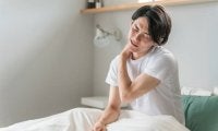 加齢だけじゃない！朝立ちが減る原因とは？朝の元気を取り戻すコツ