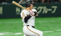 最終戦で衝撃アーチ「巨人の村上」　22歳に高まる期待「相変わらずエグい」