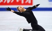 【全日本フィギュア】坂本花織、心に余裕？氷上でゴミ拾い…史上５人目５連覇へ「あとは気持ちだけ！」