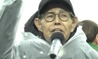 「流石過ぎる」82歳レジェンド芸人、元日本代表MFの引退試合で「ヘッキシ！」まさかのくしゃみ芸にサッカーファン歓喜「スタジアムで“加トちゃんペ”コールするなんて」
