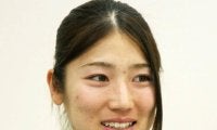 「どんどん綺麗になっていく」美女サッカー選手の「めりくり」私服ショットに反響「めっちゃ綺麗です」「すごくエレガントな雰囲気」