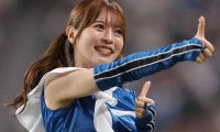 「え、かわいすぎない？」アイドル転身の元プロ野球人気チア、最新クリスマスショットに反響「可愛すぎる」「一生推し」