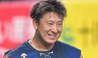 「強そう！」オリックス・杉本裕太郎がド迫力の警官姿「悪い人おったら逮捕しようと思ったのですが」ギャル軍団とランチも