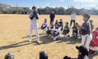 阪神“虎のさだまさし”がマリナーズ特任コーチ福田氏と野球教室