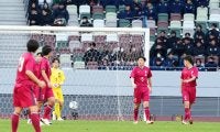 【高校サッカー】遠い全国１勝…２年ぶり２度目の早実、堅守崩壊　開幕戦で１－４完敗