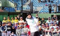巨人・松本剛　１番・中堅「そこは目指したい」盗塁数「２０個は目標の１つ」地元川口で野球教室