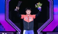 張本智和が掴んだ「中国トップ3への収穫」　“チキータ封印”で世界王者・王楚欽撃破　初タイトル奪取で弾みつけるエース