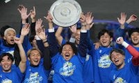 【｢サッカー批評｣選出！J2ベスト11】ボランチには元日本代表のツワモノと｢陰のMVP｣を配置！FW部門では優勝の立役者も外せない！【MF＆FW編】