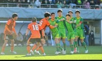 【高校サッカー】帝京長岡が土壇場で追いついてＰＫ戦勝ち　高川学園は涙の２回戦敗退