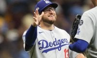 常勝軍団を支える“仕事人”の計り知れない価値　ドジャース最古参マンシーの存在感と復活の舞台裏【現地発】