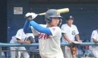 花咲徳栄の「4番・捕手」佐伯は、独特な構えから長打を繰り出すスラッガー【高校野球界の逸材】

