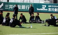 異例のドラ1不在…鷹の新人合同自主トレがスタート　佐々木麟太郎の入団は未定、計12人が始動
