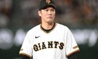 「あれは凄い」名球会、坂本勇人が絶賛するSB33歳内野手の技術、 注目した“数字”「ガツガツよ」初の打撃タイトルを奪取