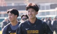 【阪神】新人合同自主トレ開始　ドラ１立石正広「どんどん良くなる」スタンド開放で約800人集結