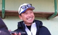ジェイプロジェクト二岡智宏監督「目標も志も高く」飲食業や夜勤を伴う介護職のナインと共闘誓う