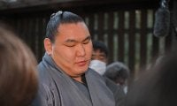 豊昇龍　左膝に水、腫れる症状　大事取り急きょ稽古休む　立浪親方「半月板が割れて、少しやると水が溜まる」…初場所・１１日初日