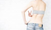 背中痩せで後ろ姿美人に！落ちづらい背中のお肉の落とし方