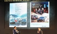 モリゾウが東京オートサロンのカンファレンスでヒョンデのWRCタイトルお祝い広告を紹介