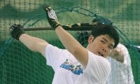【ソフトバンク】近藤健介が鹿児島・徳之島で自主トレ　オリックス西川と「首位打者争いたい」