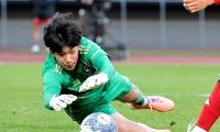 【高校サッカー】鹿島学園、Ｕ-１７タイ代表ＧＫプムラピー・スリブンヤコが無失点で決勝導く「最高です」