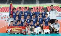 【高校バレー】女子優勝の金蘭会、インスタに「現チーム最後の試合を最高の結果」20枚の写真も