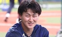 紅林弘太郎内野手が挙式　オリックスナインがズラリ勢ぞろい、笑顔で祝福　後輩の麦谷「＃紅さんのスピーチに感動」とＳＮＳで報告