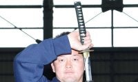 ＤｅＮＡ・牧　刀で“珍トレ”「武士になった気分」ソフトバンク王会長の逸話参考に「再現性」体感「良い練習になった」