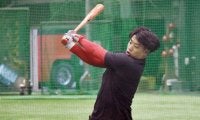 広島・ドラ３勝田　代名詞「オレンジバット」でアピール誓う　内野用グラブもオレンジ「『オレンジと言えば勝田』と」