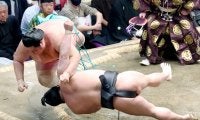 初場所３日目に結びまでの５番で物言い３度、取り直し２度の珍事