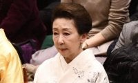 「上品な和服美人がいらっしゃると思ったら」熱戦の初場所、ＮＨＫ中継映り込む女優の姿に騒然「美しい方は美しく歳を」ミュージシャンの姿も