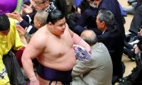 義ノ富士　６年ぶり２日連続金星の快挙、豊昇龍に続き大の里も撃破…２日で懸賞６６６万円ゲット