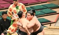 「史上最強の新弟子」旭富士が玉ノ井部屋のちゃんこ長に勝った　東浪「緊張して眠れなかった」