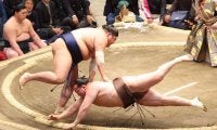 阿炎　無傷５連勝！「思った通りではないが、慌てなかった」　先代師匠の元関脇寺尾に誓う「今年は勝ちに行く」　