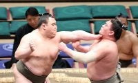 【ハプニング】電車が遅延して力士５人が遅刻　取組は遅れて行われ２勝３敗