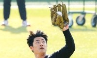 阪神・ドラ２谷端　“超短期・侍塾”の入門だ！佐藤輝＆森下から学ぶ　「打撃、姿勢を見たい」春季キャンプチャンスは２週間