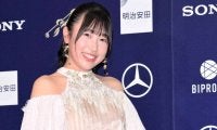 自称アイドル・菅沼菜々がファンミーティング開催　「超絶かわいい、ななちゃん！」　歌とダンスで魅了