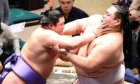友風が４敗目　欧勝海に押し倒され「全部悪かったです。しょうがない」