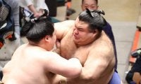 高安、会心の白星「明日は天覧相撲。また一つ勝ちたいですね」