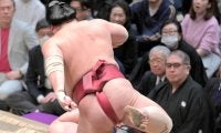 豊昇龍が２敗目　過去１４勝４敗の大栄翔に金星配給　横綱初Ｖに痛い黒星